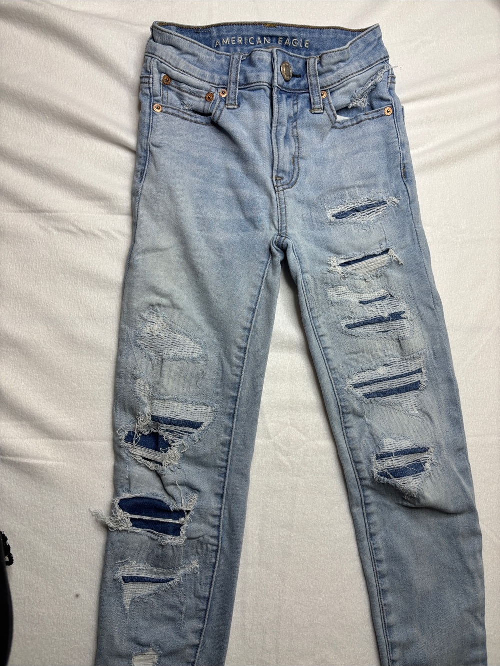 American Eagle Outfitters Light Wash Ripped Skinny Jeans
